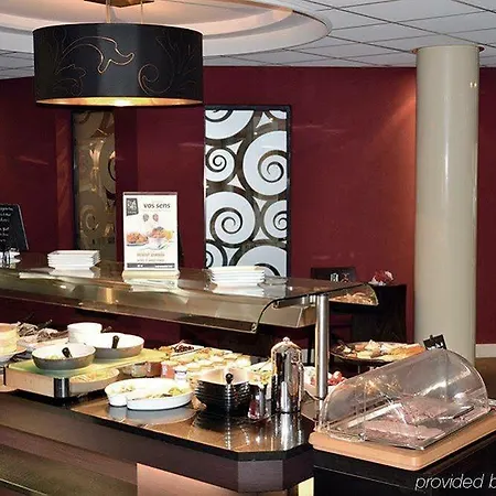 Clarion Toulouse Airport Hotel 4*