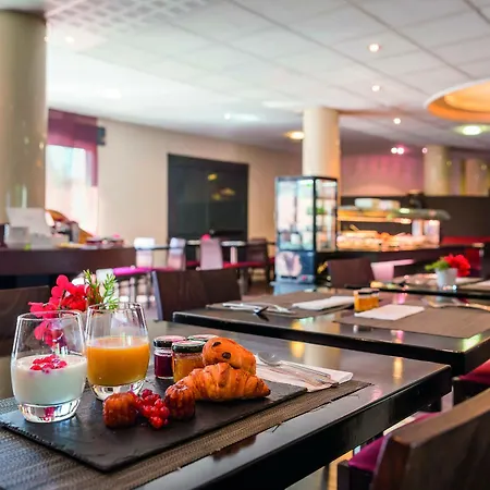 Clarion Toulouse Airport Hotel 4*