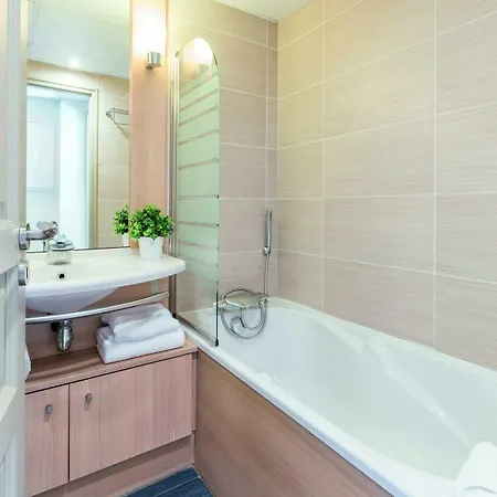 Clarion Toulouse Airport Hotel