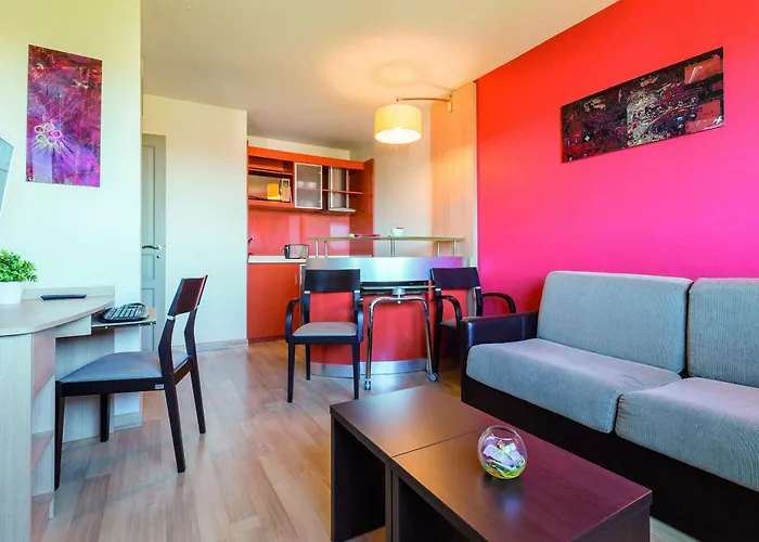 Hotel Clarion Toulouse Airport 4*