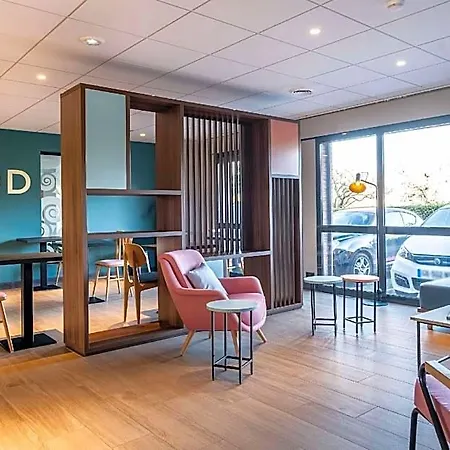 Hotel Clarion Toulouse Airport 4*