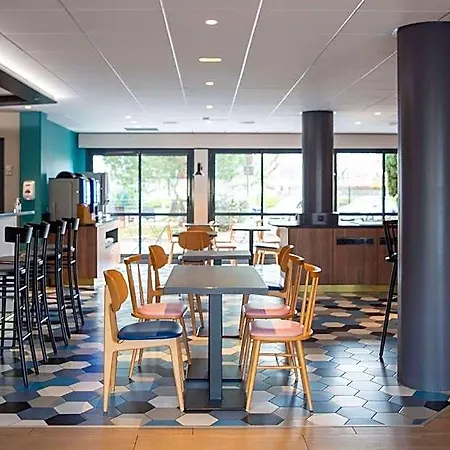 Clarion Toulouse Airport Hotel 4*
