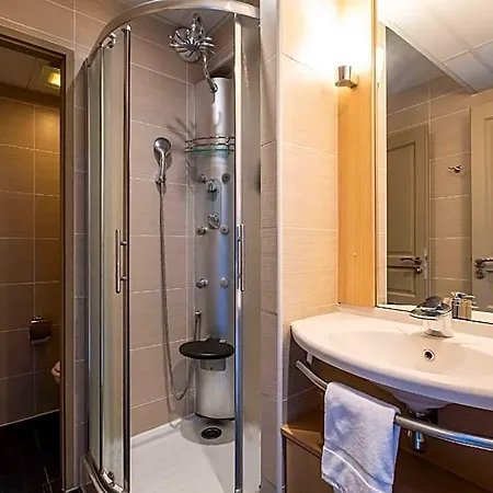 Hotel Clarion Toulouse Airport 4*