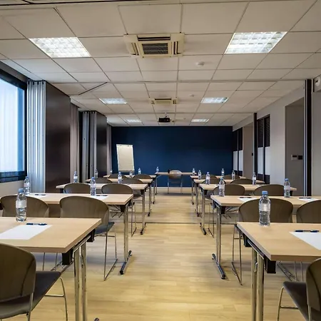 Clarion Toulouse Airport מלון 4*