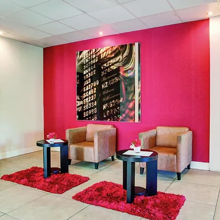 Clarion Toulouse Airport Hotel 4*