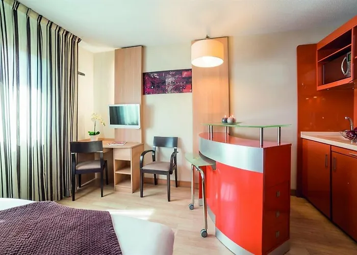 Clarion Toulouse Airport Hotel 4*